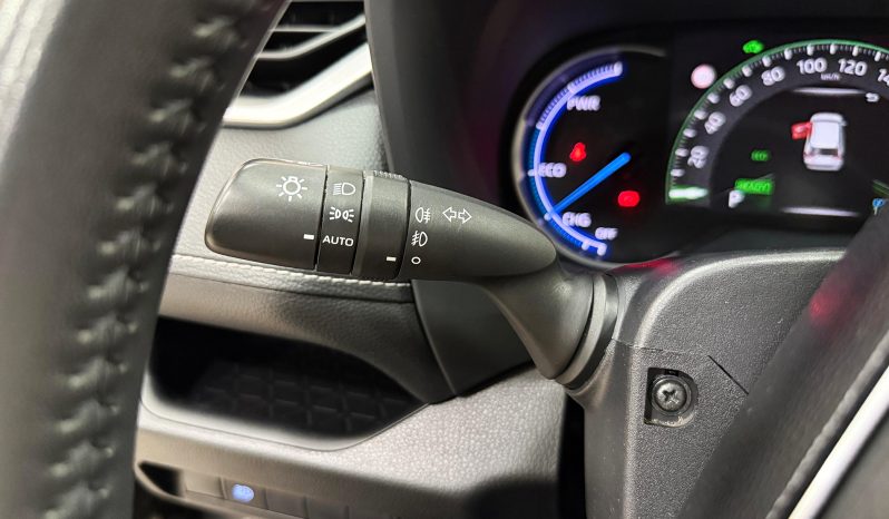 TOYOTA RAV4 HYBRID DYNAMIC full