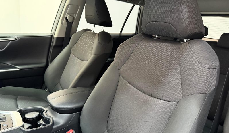 TOYOTA RAV4 HYBRID DYNAMIC full