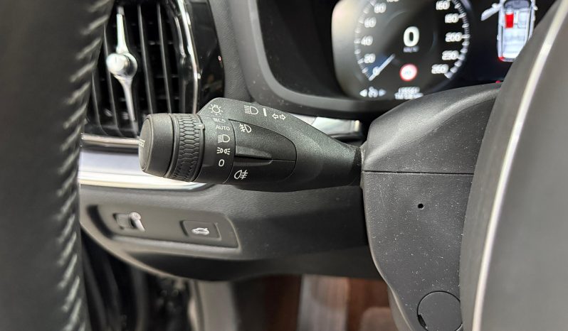 VOLVO V60 D3 MOMENTUM PRO full