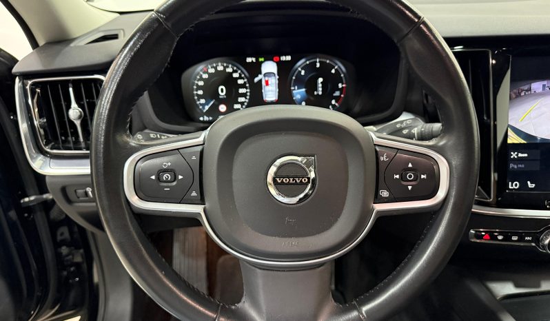 VOLVO V60 D3 MOMENTUM PRO full