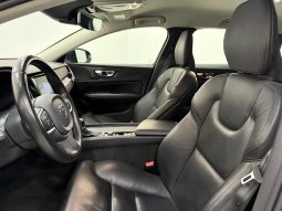 VOLVO V60 D3 MOMENTUM PRO full