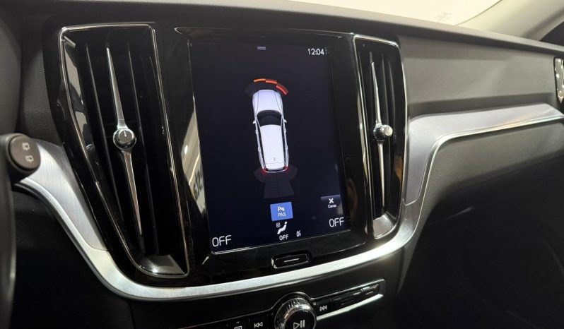 VOLVO V60 D3 MOMENTUM PRO full