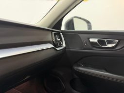 VOLVO V60 D3 MOMENTUM PRO full