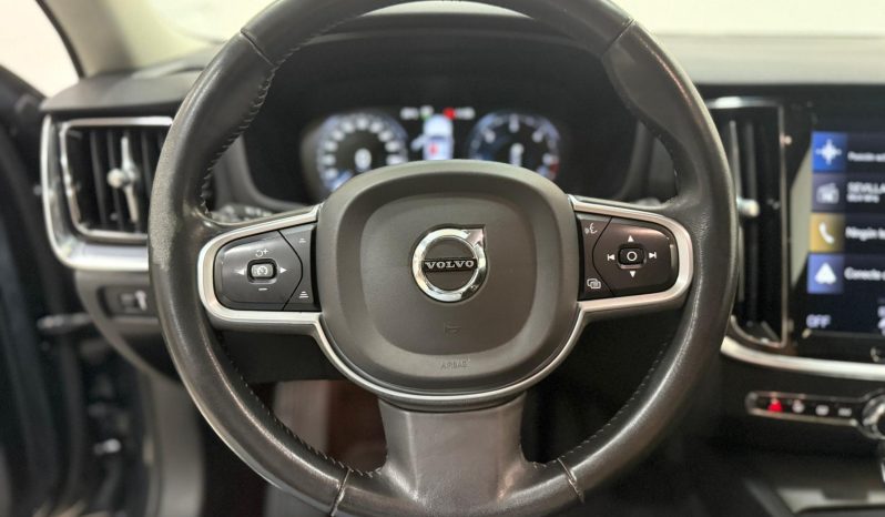 VOLVO V60 D3 MOMENTUM PRO full