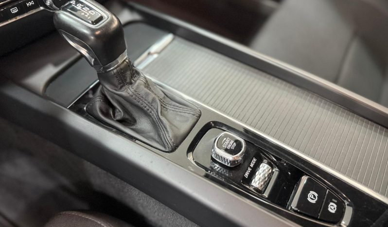 VOLVO V60 D3 MOMENTUM PRO full