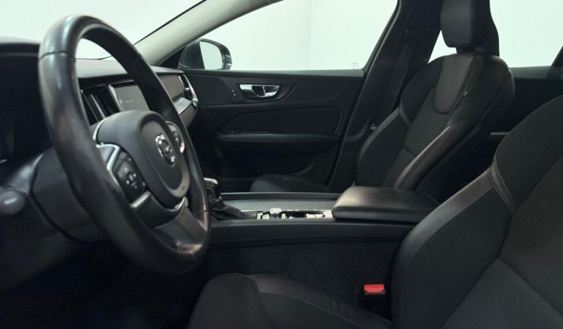 VOLVO V60 D3 MOMENTUM PRO full