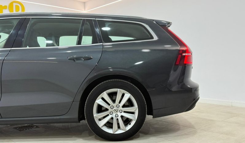 VOLVO V60 D3 MOMENTUM PRO full