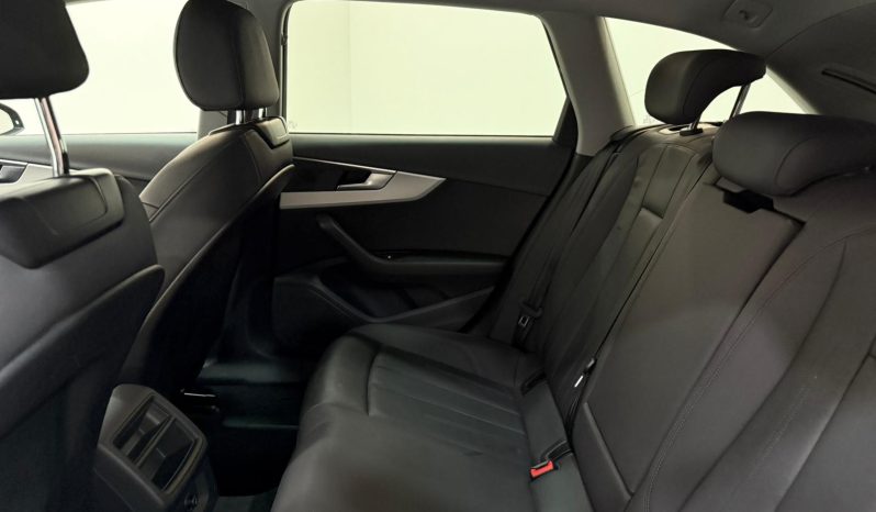 AUDI A4 AVANT BLACK LINE 30 TDI S-TRONIC full