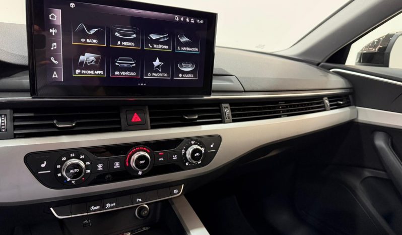 AUDI A4 AVANT BLACK LINE 30 TDI S-TRONIC full