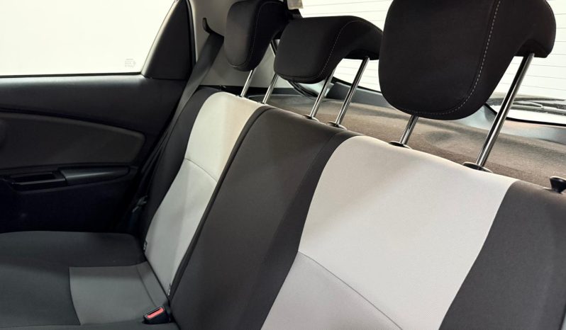 TOYOTA YARIS 1.5 HYBRID ACTIVE 100CV full