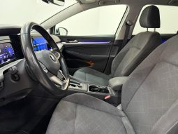 VOLKSWAGEN GOLF E TSI LIFE full