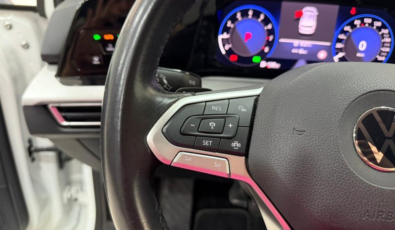 VOLKSWAGEN GOLF E TSI LIFE full