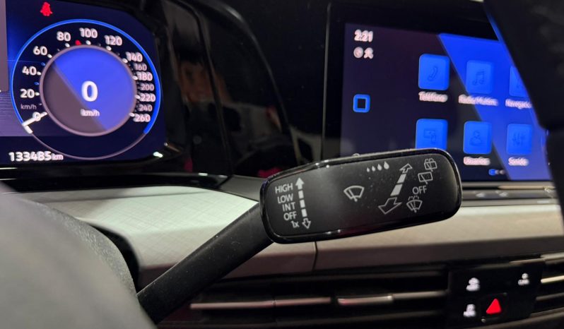 VOLKSWAGEN GOLF E TSI LIFE full