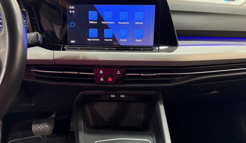 VOLKSWAGEN GOLF E TSI LIFE full