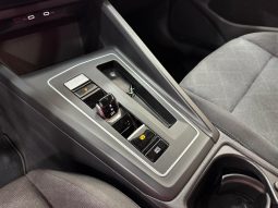 VOLKSWAGEN GOLF E TSI LIFE full