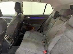 VOLKSWAGEN GOLF E TSI LIFE full
