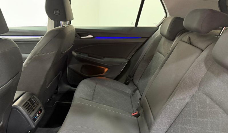 VOLKSWAGEN GOLF E TSI LIFE full