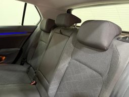 VOLKSWAGEN GOLF E TSI LIFE full