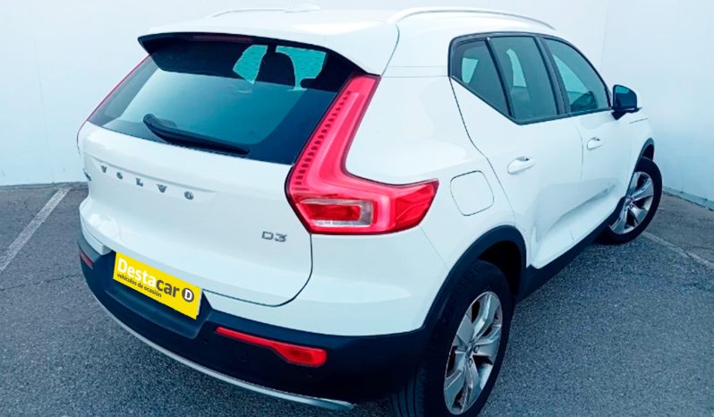 VOLVO XC40 D3 MOMENTUM full