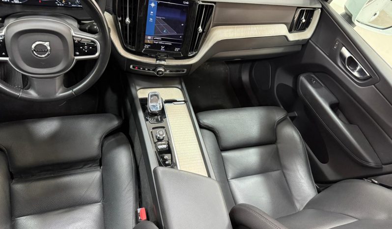 VOLVO XC60 T6 RECHARGE INSCRIPTION full