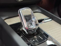 VOLVO XC60 T6 RECHARGE INSCRIPTION full