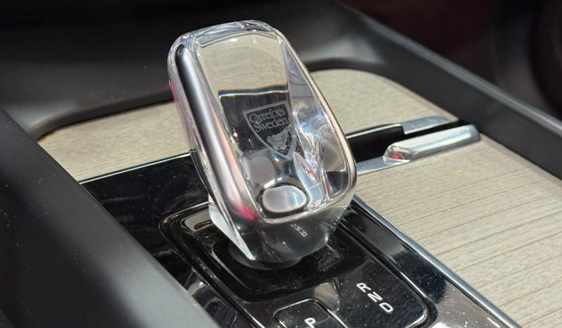 VOLVO XC60 T6 RECHARGE INSCRIPTION full