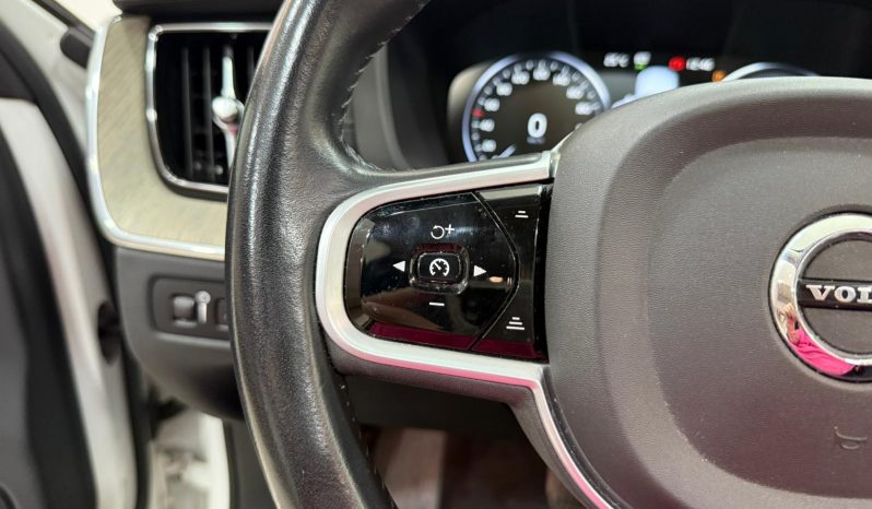 VOLVO XC60 T6 RECHARGE INSCRIPTION full