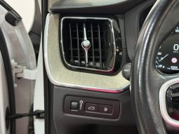 VOLVO XC60 T6 RECHARGE INSCRIPTION full