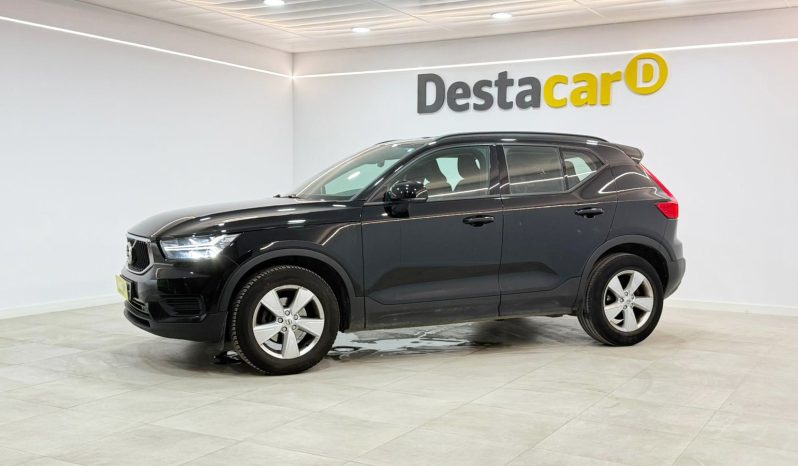 VOLVO XC40 T2 MOMENTUM CORE 2WD 1.5 full