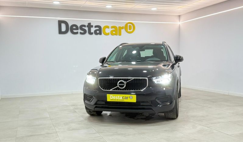 VOLVO XC40 T2 MOMENTUM CORE 2WD 1.5 full