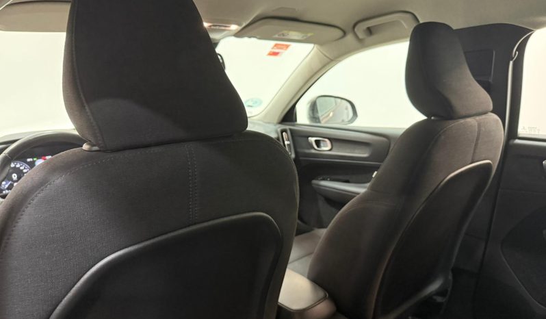 VOLVO XC40 T2 MOMENTUM CORE 2WD 1.5 full