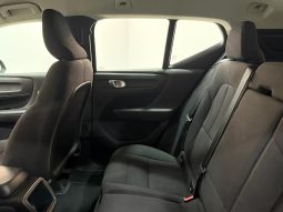 VOLVO XC40 T2 MOMENTUM CORE 2WD 1.5 full