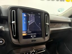VOLVO XC40 T2 MOMENTUM CORE 2WD 1.5 full