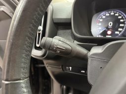 VOLVO XC40 T2 MOMENTUM CORE 2WD 1.5 full