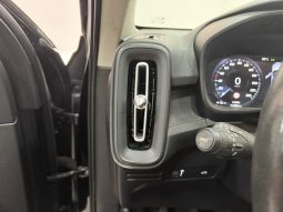 VOLVO XC40 T2 MOMENTUM CORE 2WD 1.5 full