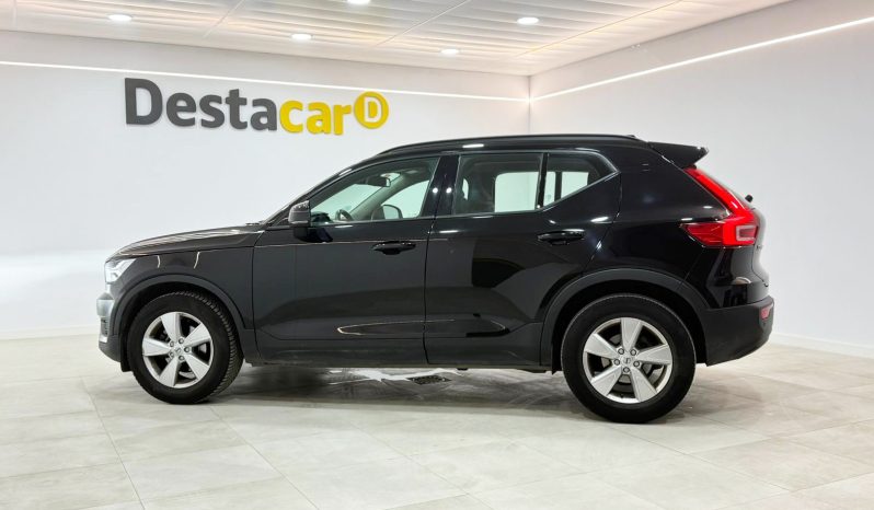 VOLVO XC40 T2 MOMENTUM CORE 2WD 1.5 full