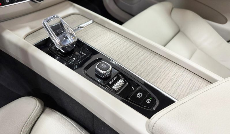 VOLVO XC60 2.0 T6 AWD RECHARGE INSCRIPTION AUTO full