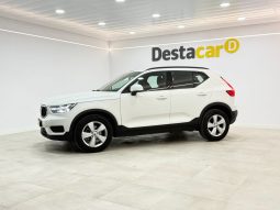 VOLVO XC40 MOMENTUM T2 1.5 full