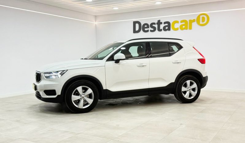 VOLVO XC40 MOMENTUM T2 1.5 full