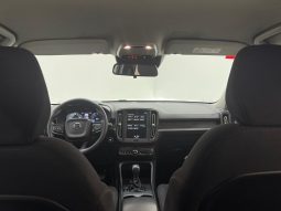 VOLVO XC40 MOMENTUM T2 1.5 full