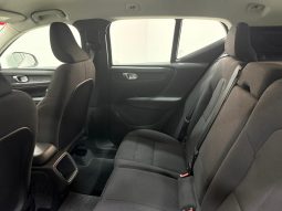 VOLVO XC40 MOMENTUM T2 1.5 full