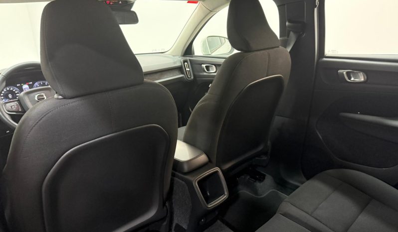 VOLVO XC40 MOMENTUM T2 1.5 full