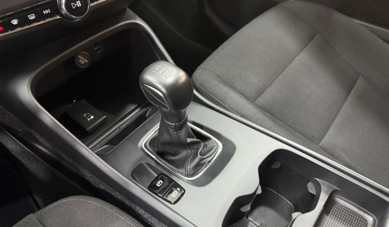 VOLVO XC40 MOMENTUM T2 1.5 full