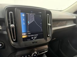 VOLVO XC40 MOMENTUM T2 1.5 full
