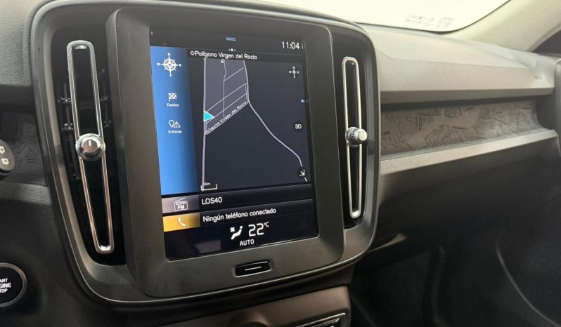 VOLVO XC40 MOMENTUM T2 1.5 full