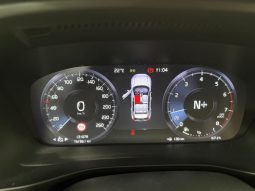 VOLVO XC40 MOMENTUM T2 1.5 full