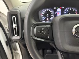 VOLVO XC40 MOMENTUM T2 1.5 full