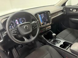 VOLVO XC40 MOMENTUM T2 1.5 full