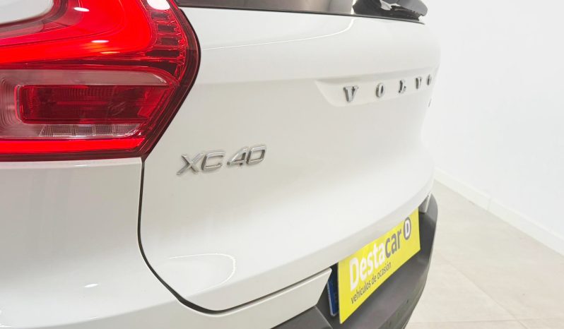 VOLVO XC40 MOMENTUM T2 1.5 full