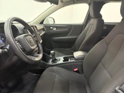 VOLVO XC40 MOMENTUM T2 1.5 full